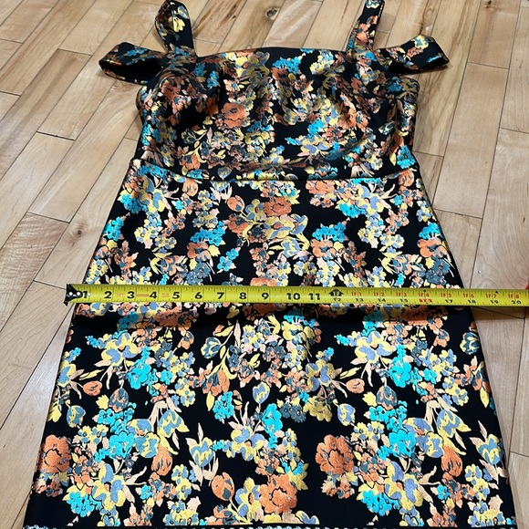 ECI New York Floral Foil Dress - Picture 6 of 8
